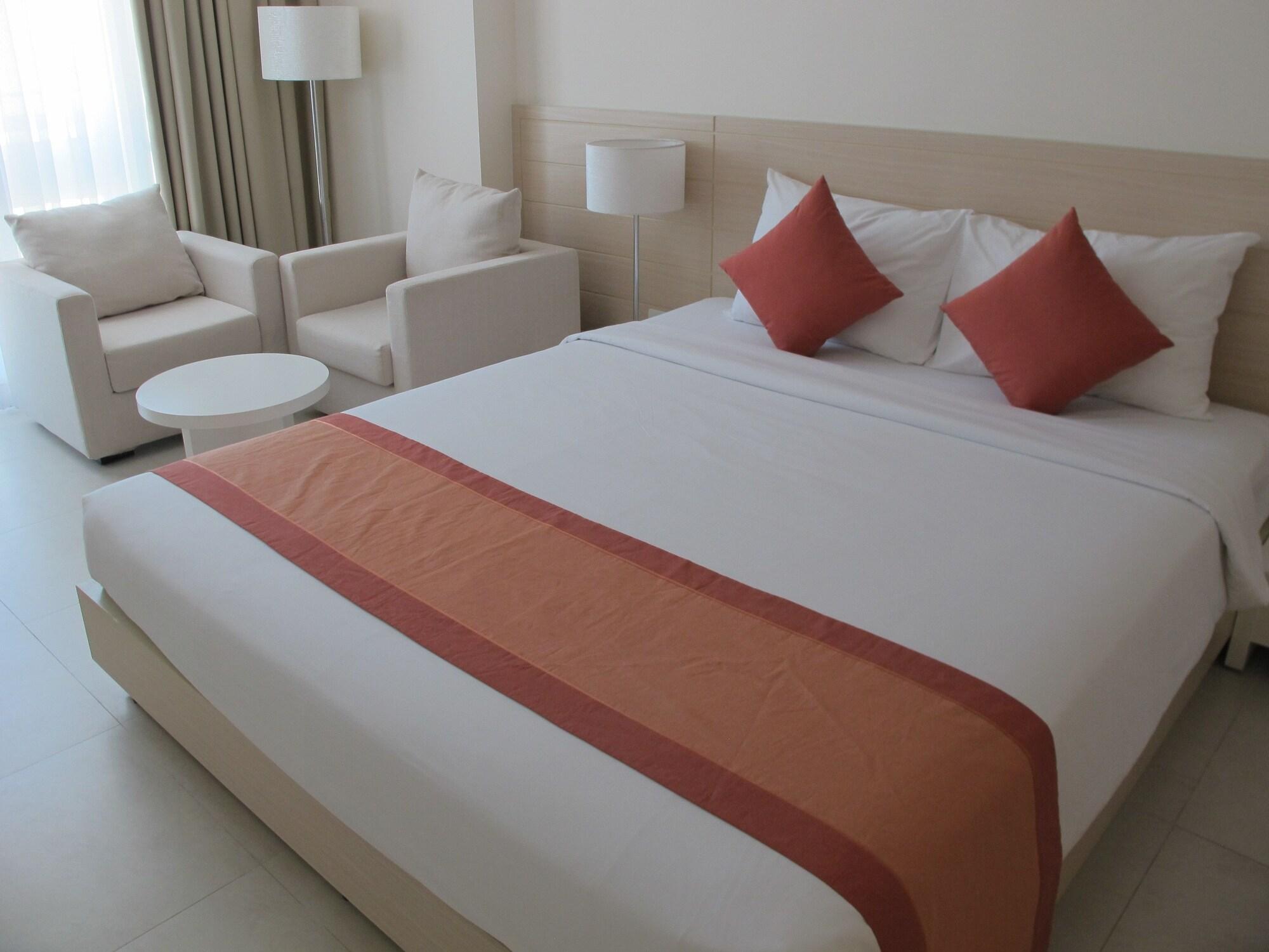 Nhi Phi Hotel Nha Trang Exteriér fotografie