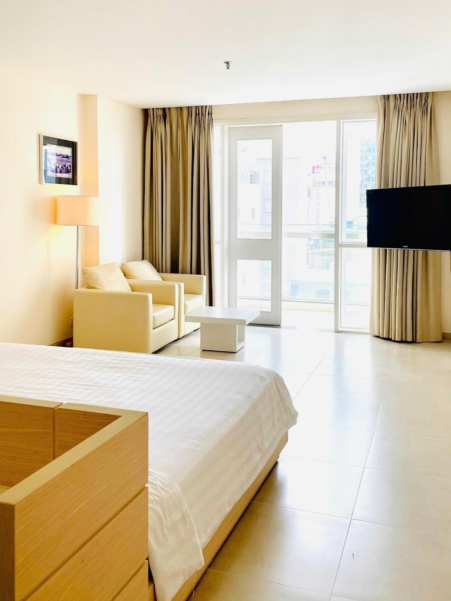 Nhi Phi Hotel Nha Trang Exteriér fotografie