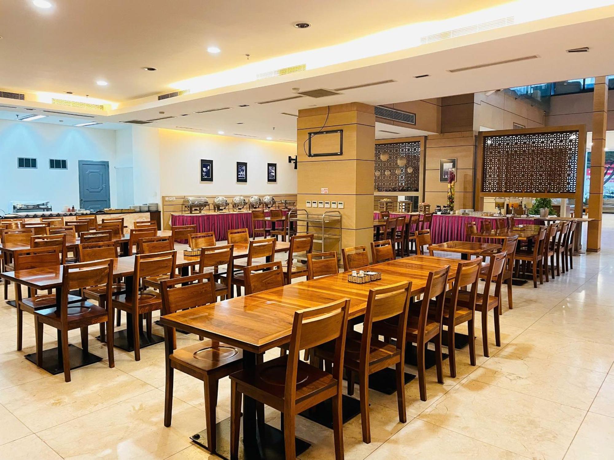 Nhi Phi Hotel Nha Trang Exteriér fotografie