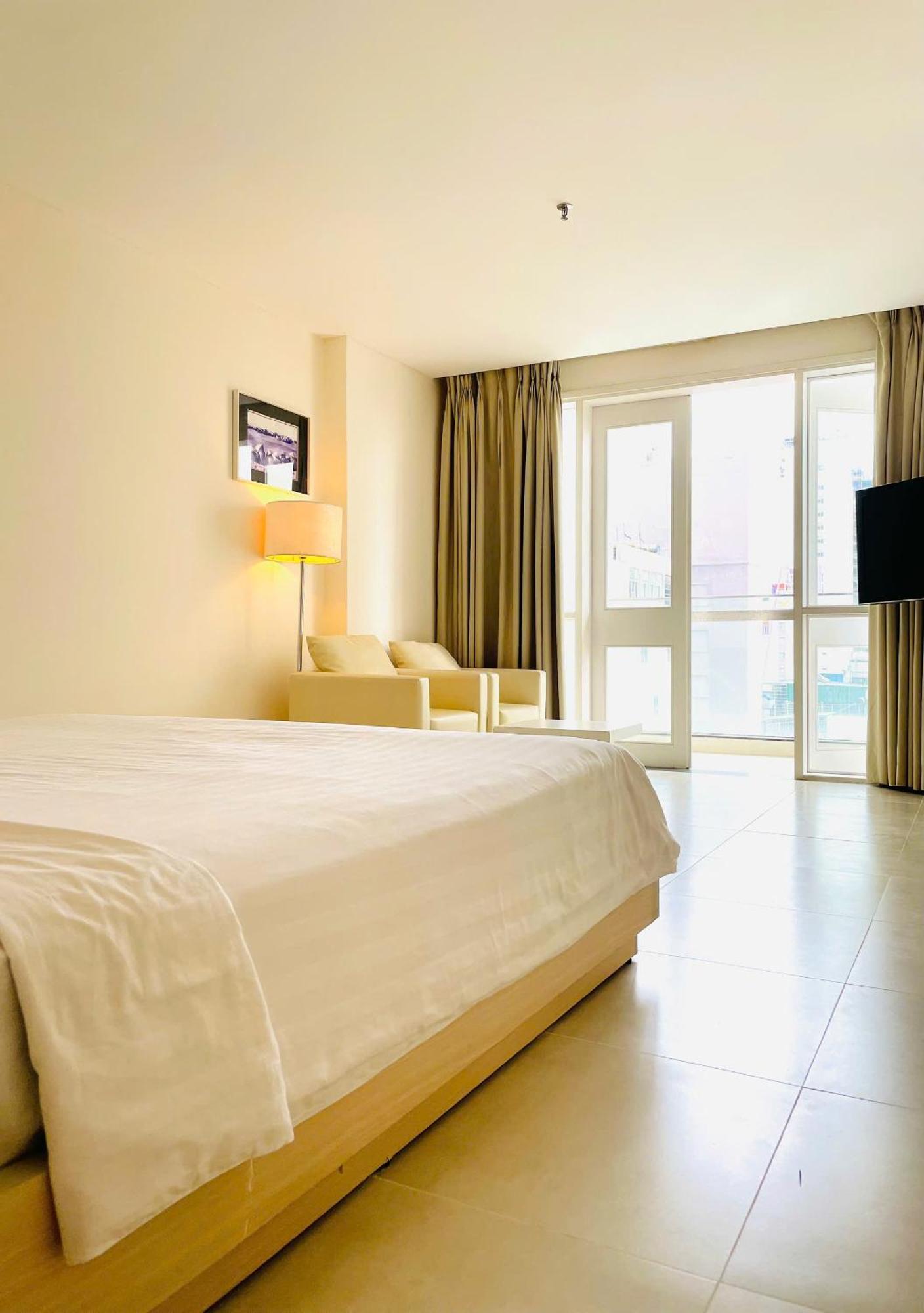 Nhi Phi Hotel Nha Trang Exteriér fotografie