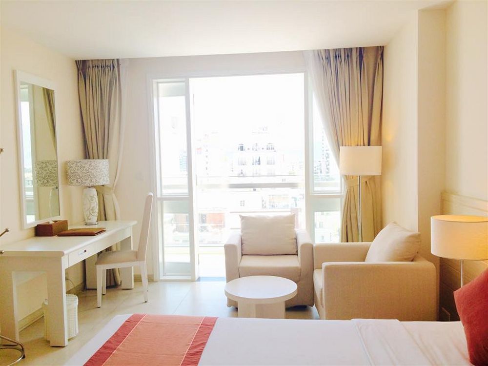 Nhi Phi Hotel Nha Trang Exteriér fotografie